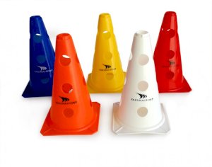 Pachołek z otworami 23 cm